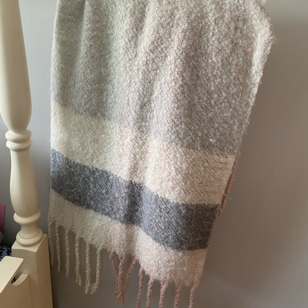 Squared plaid scarf. Brand new with tags